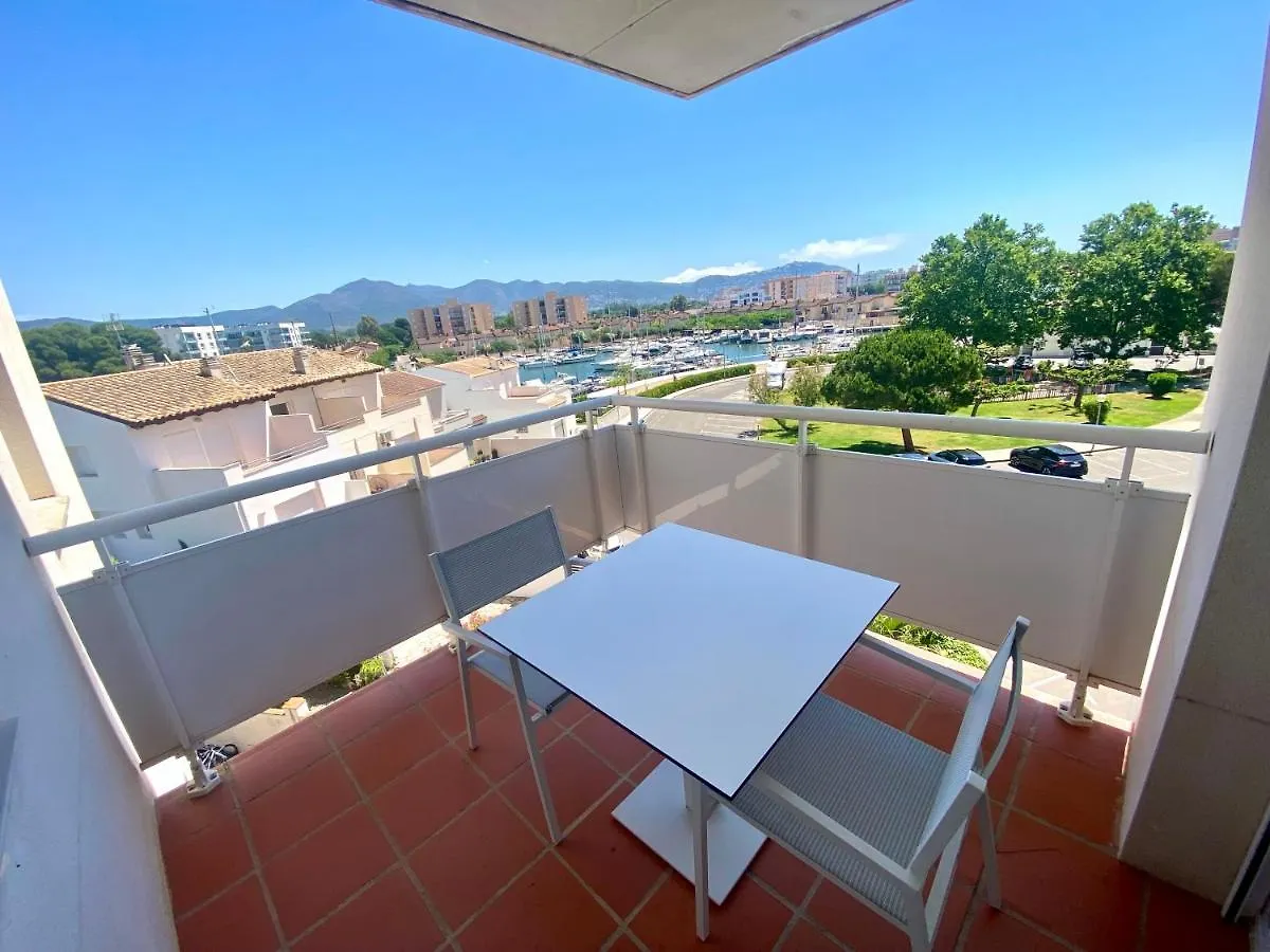Vista Roses Mar - Apartamento Con Piscina Spain