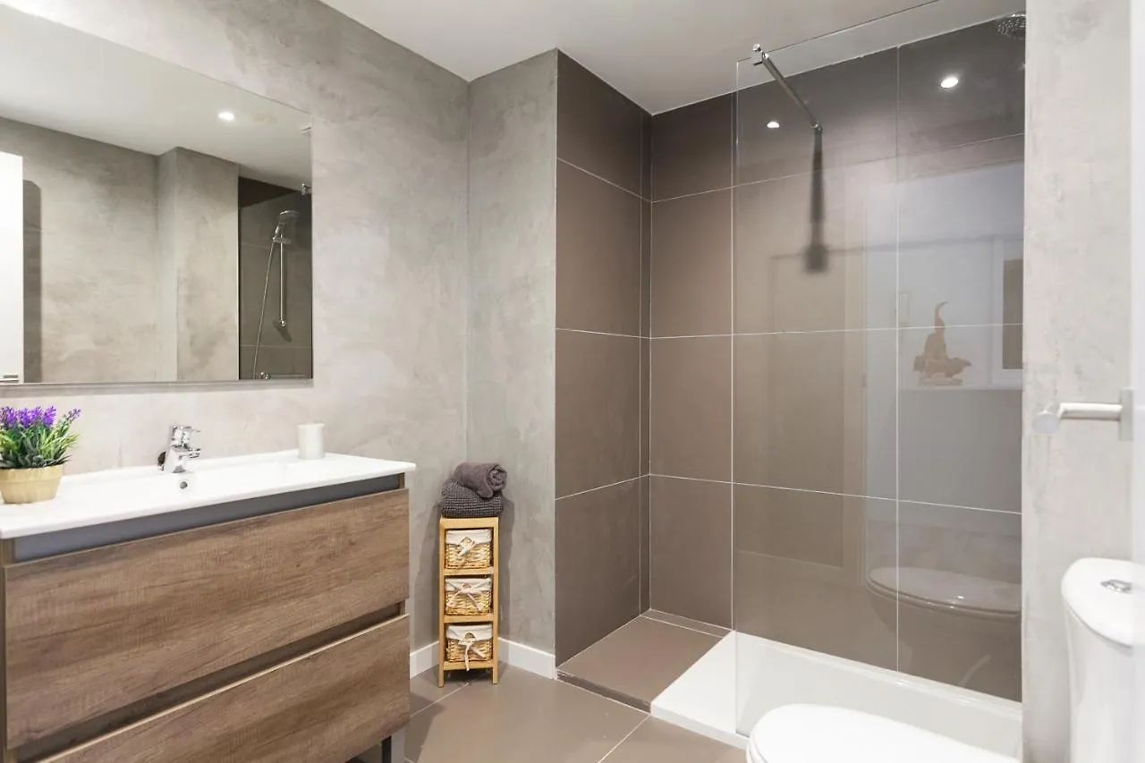 Vista Roses Mar - Apartamento Con Piscina 0*,  Spain